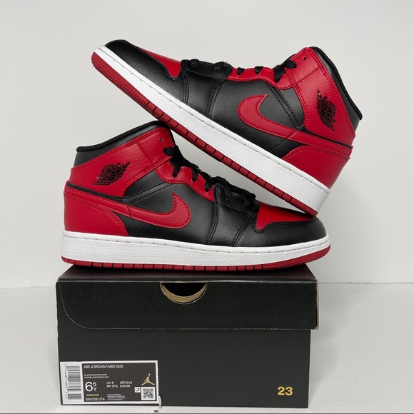 Jordan Shoes - Nike Air Jordan 1 Retro Mid Banned “Bred” NEW